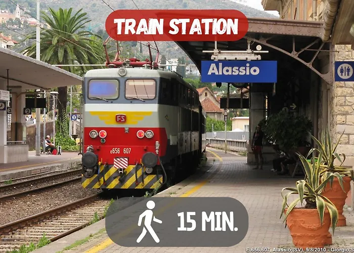 1 Min Walk From The Sea, With 2 Bed And 2 Bath * アラッシオ