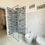 1 Min Walk From The Sea, With 2 Bed And 2 Bath 公寓 *