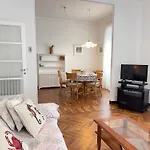 1 Min Walk From The Sea, With 2 Bed And 2 Bath
