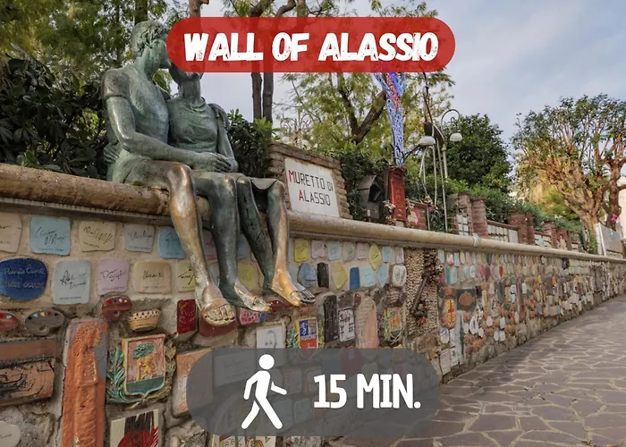 1 Min Walk From The Sea, With 2 Bed And 2 Bath